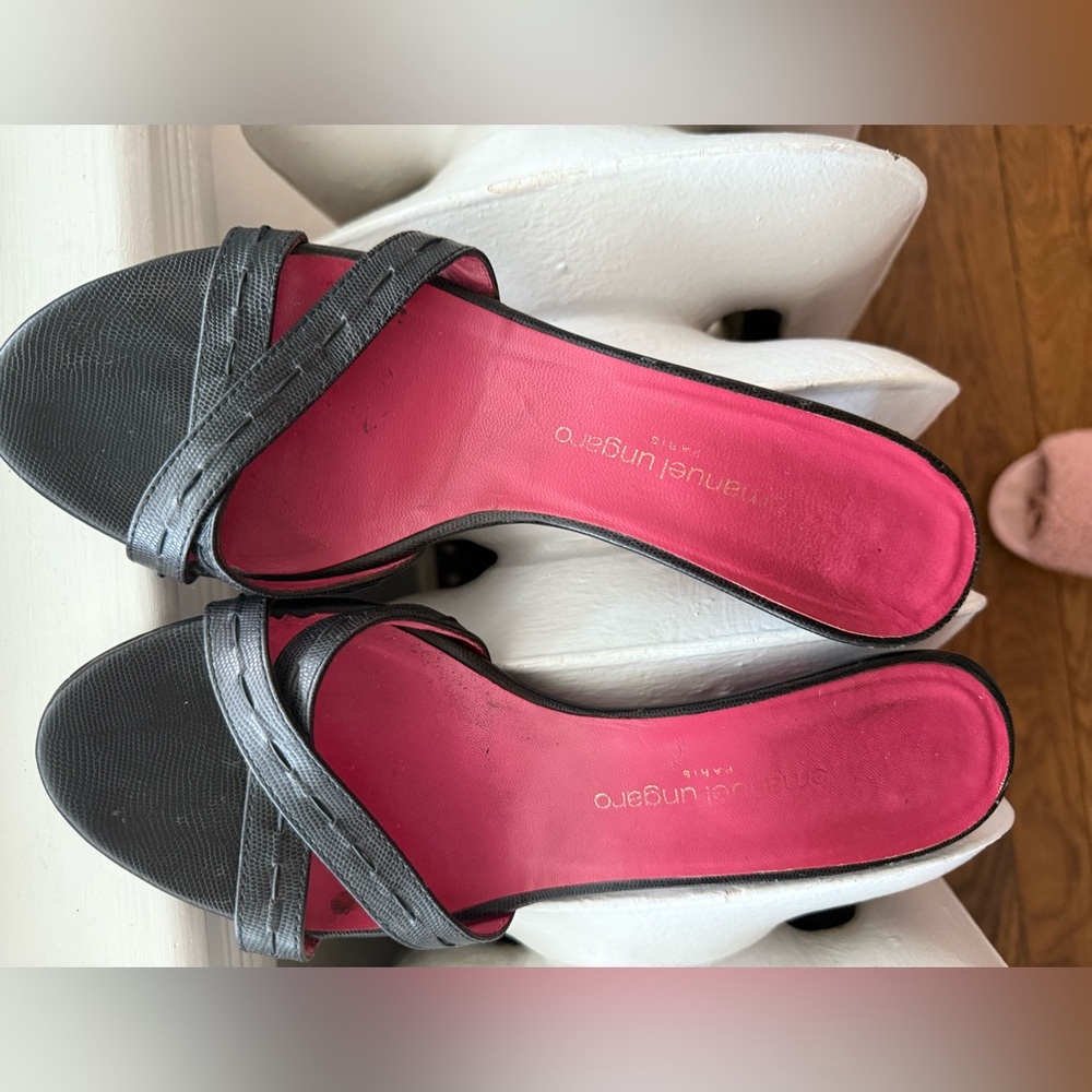 Emanuel Ungaro Black Sandals with Pink Insoles